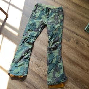 Burton Womens Camo Snowboard Pants